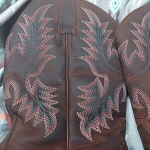 Ariat Cowgirl boots size 6.5M Ladies